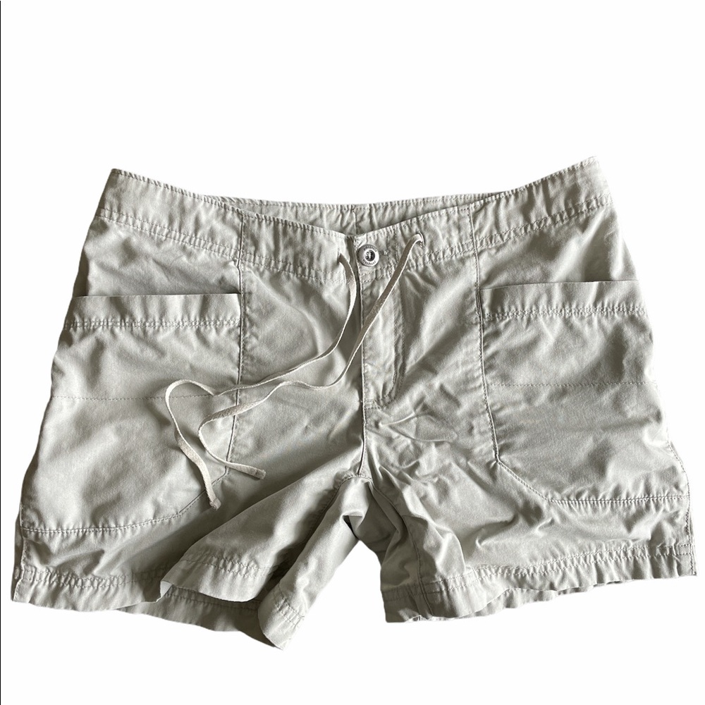 Patagonia Khaki Shorts size 4